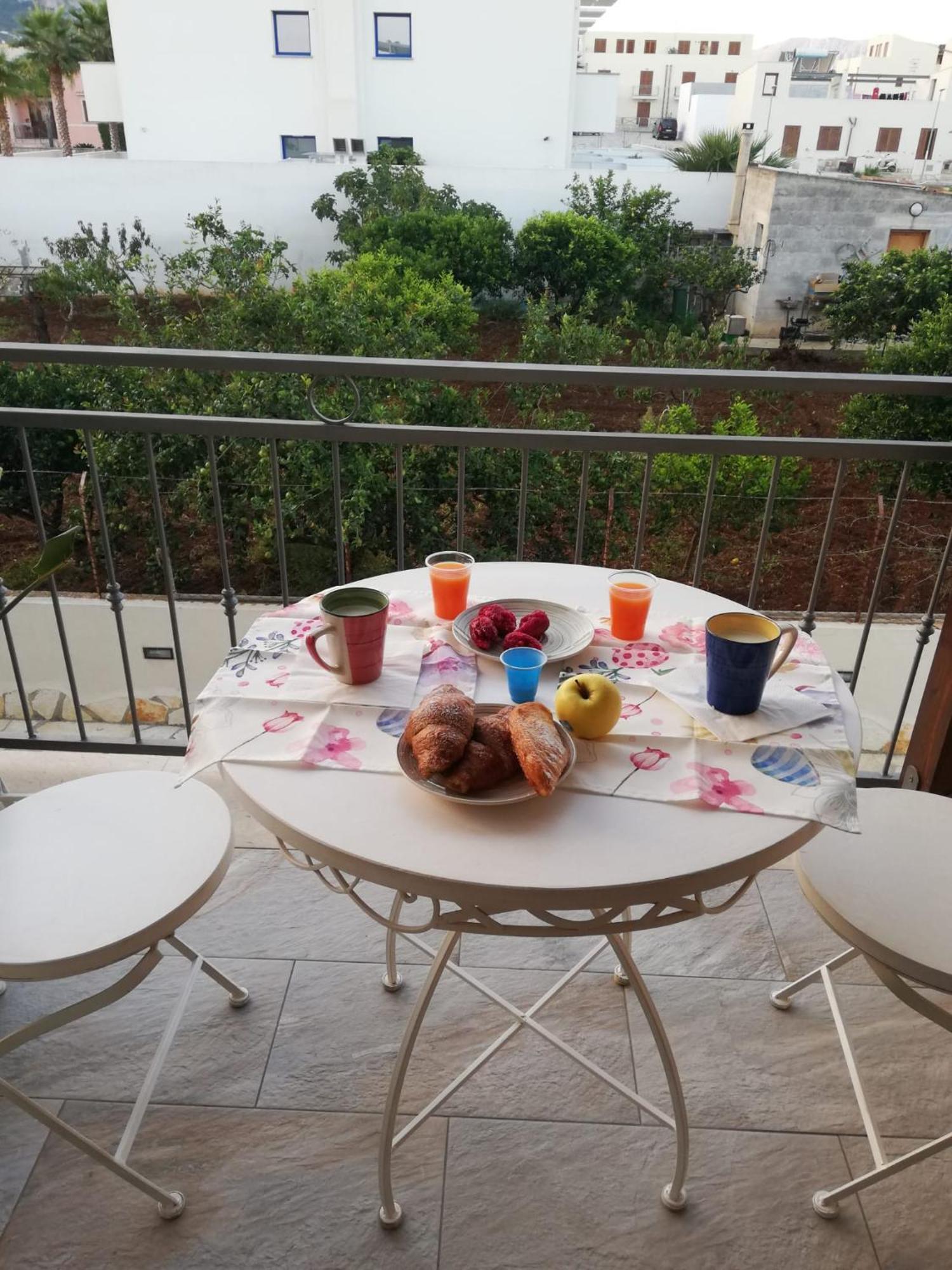 Appartamento Le Ginestre San Vito Lo Capo Exteriör bild